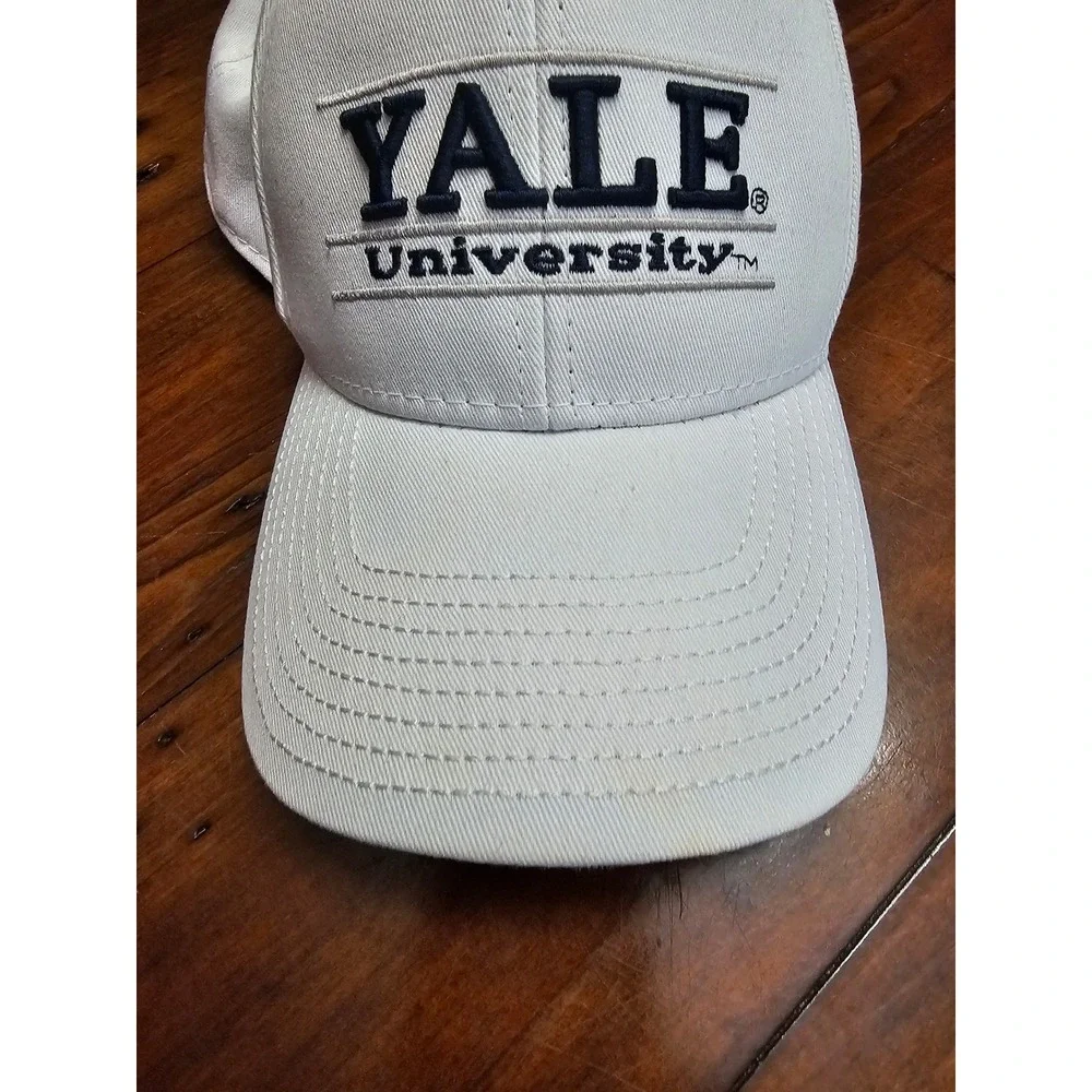 Vintage The Game Yale University Snapback Hat White Navy Blue Mens